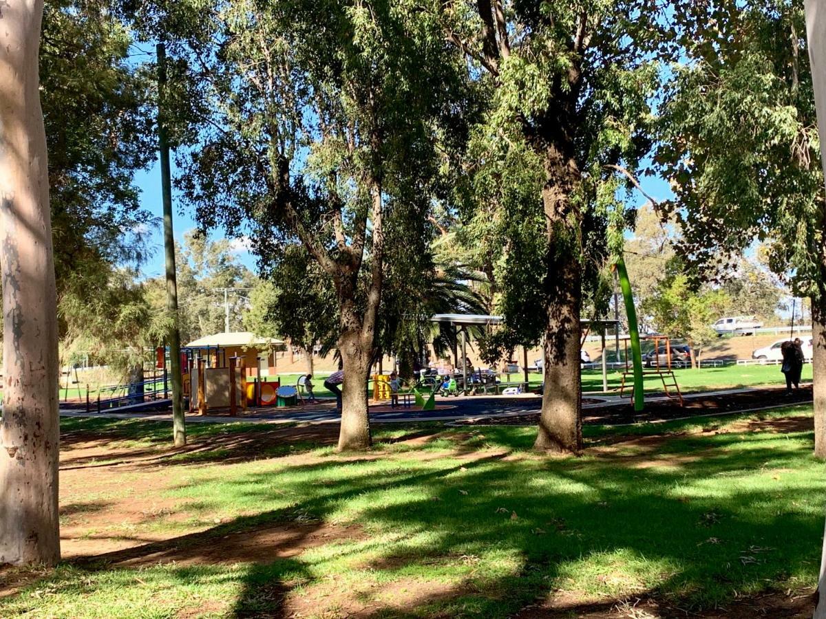 Gilgandra Motel Exterior photo